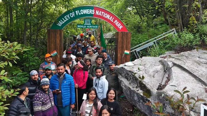 फूलों की घाटी' पर्यटकों के लिए खुली