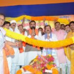 विधायक गौतम के इस आयोजन का उद्देश्य डॉ. भीमराव अंबेडकर और संत रविदास के योगदान को सम्मान देना बताया गया था। लेकिन स्थानीय लोगों ने कार्यक्रम की 'मंचीय सच्चाई' पर सवाल उठाते हुए कहा कि यह केवल वोट बैंक को ध्यान में रखकर किया गया एक चुनावी हथकंडा था। मंच पर जहां सत्ताधारी दल के नेता और समर्थक मौजूद थे, वहीं संत रविदास समाज के किसी भी वरिष्ठ सदस्य, सामाजिक प्रतिनिधि या वक्ता को स्थान नहीं दिया गया। इससे रविदास समाज के लोगों में गहरा आक्रोश देखा गया।