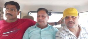 बिक्रमगंज BEO और लेखा सहायक रिश्वत लेते रंगे हाथ गिरफ्तार