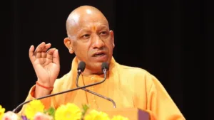 योगी सरकार की बड़ी घोषणा: शिक्षा मित्र को 18,000, अनुदेशक को 17,000